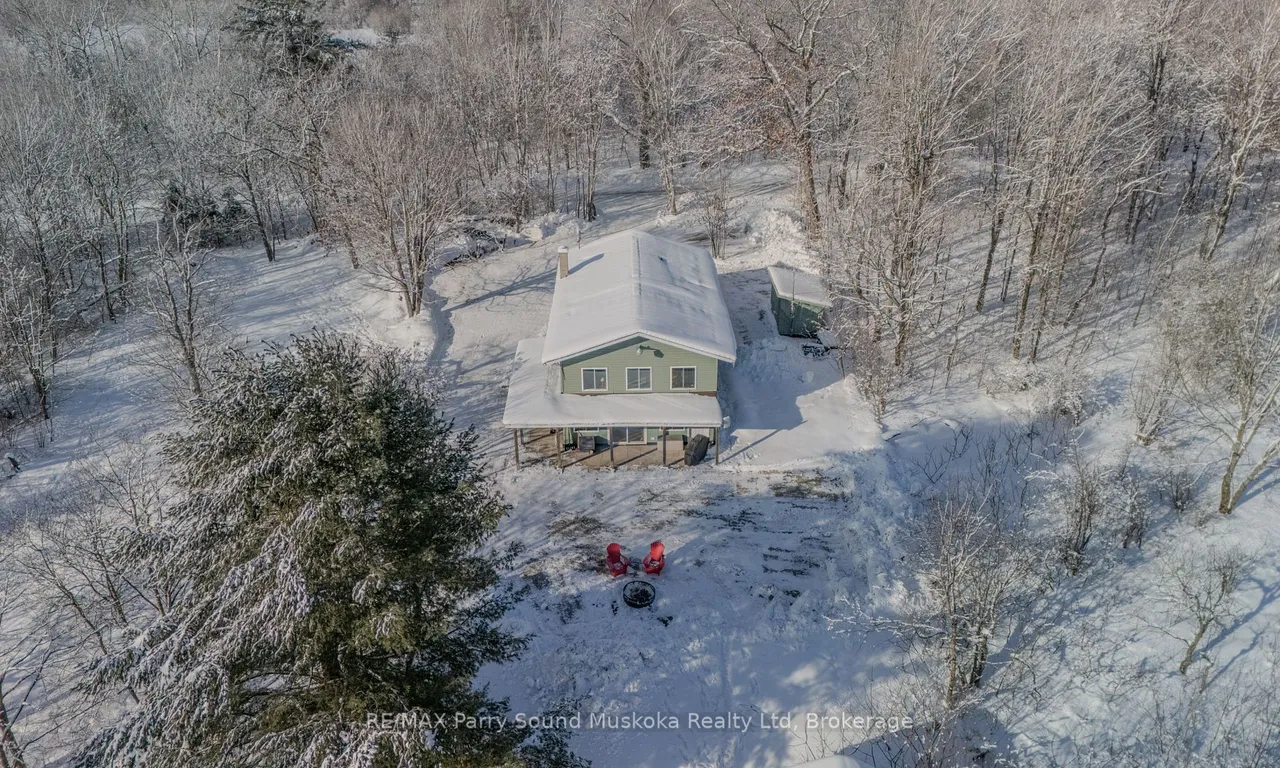 51 Hardies Rd, McKellar, ON P2A 0B5
