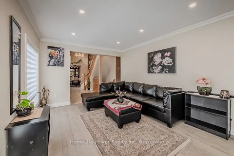 18 Beaver Meadow Dr, Guelph, ON N1L 1N3