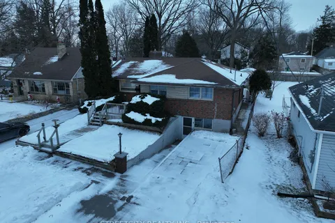 67 Britannia Ave, London, ON N6H 2J3