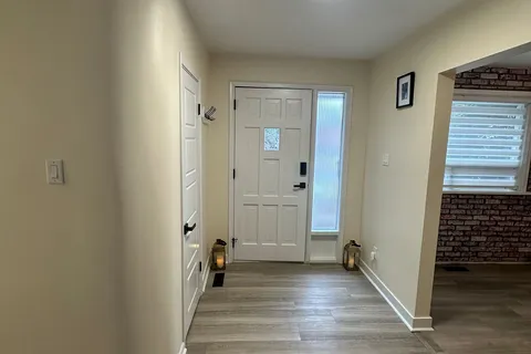 67 Britannia Ave, London, ON N6H 2J3