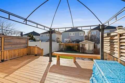 147 Cedardown, Barrhaven, ON K2J 0W3