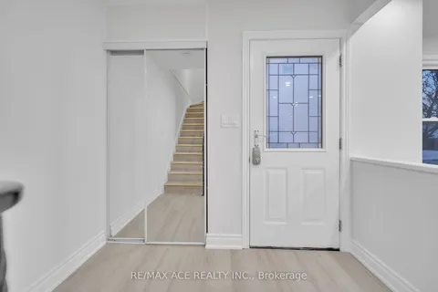 8159 Lynhurst Dr, Niagara Falls, ON L2H 2A3