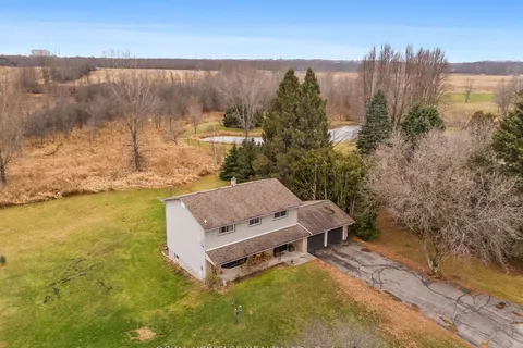 293 Frankford Rd, Quinte West, ON K0K 2B0