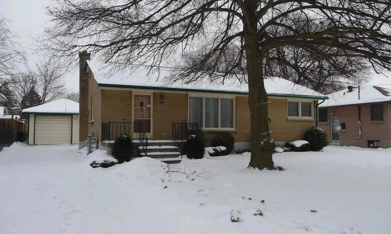 198 Dawn Dr, London, ON N5W 4X1