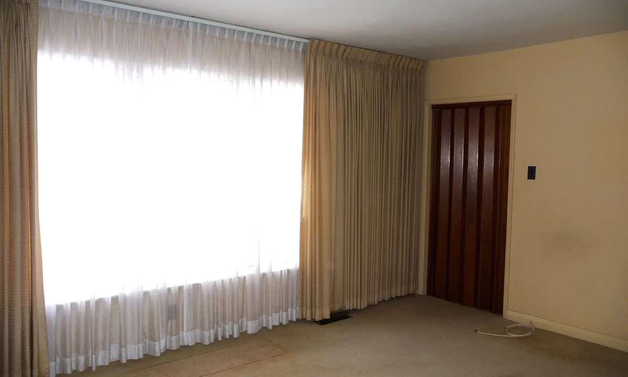 Detached interior view at 198 Dawn Dr London