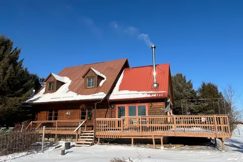 275 Carpenter Point Road, Frontenac Islands, ON K0H 2Y0