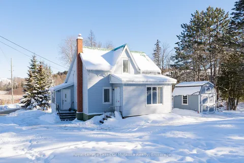 108 Brunel Rd, Huntsville, ON P1H 1R2