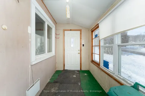 108 Brunel Rd, Huntsville, ON P1H 1R2