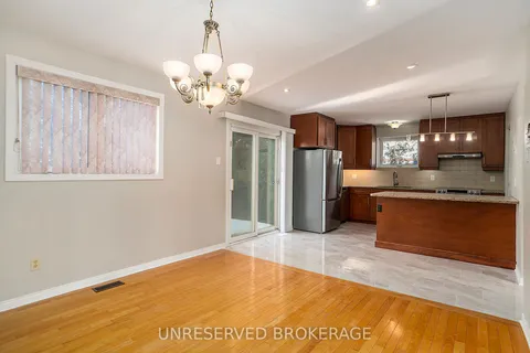 1453 Eastcliffe Way, Cyrville - Carson Grove - Pineview, ON K1B 5H6