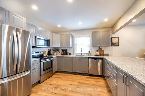 148 Victoria St, Port Hope, ON L1A 3M9