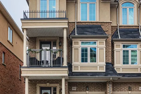 64 Borers Creek Circ, Hamilton, ON L8B 1W3