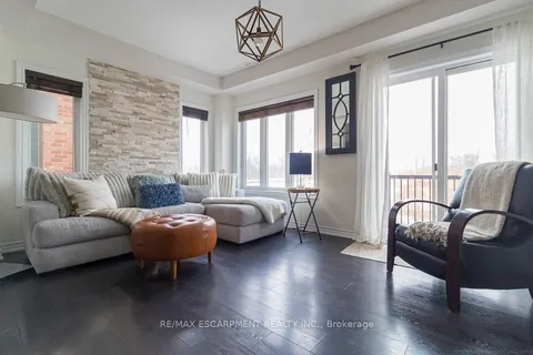 64 Borers Creek Circ, Hamilton, ON L8B 1W3