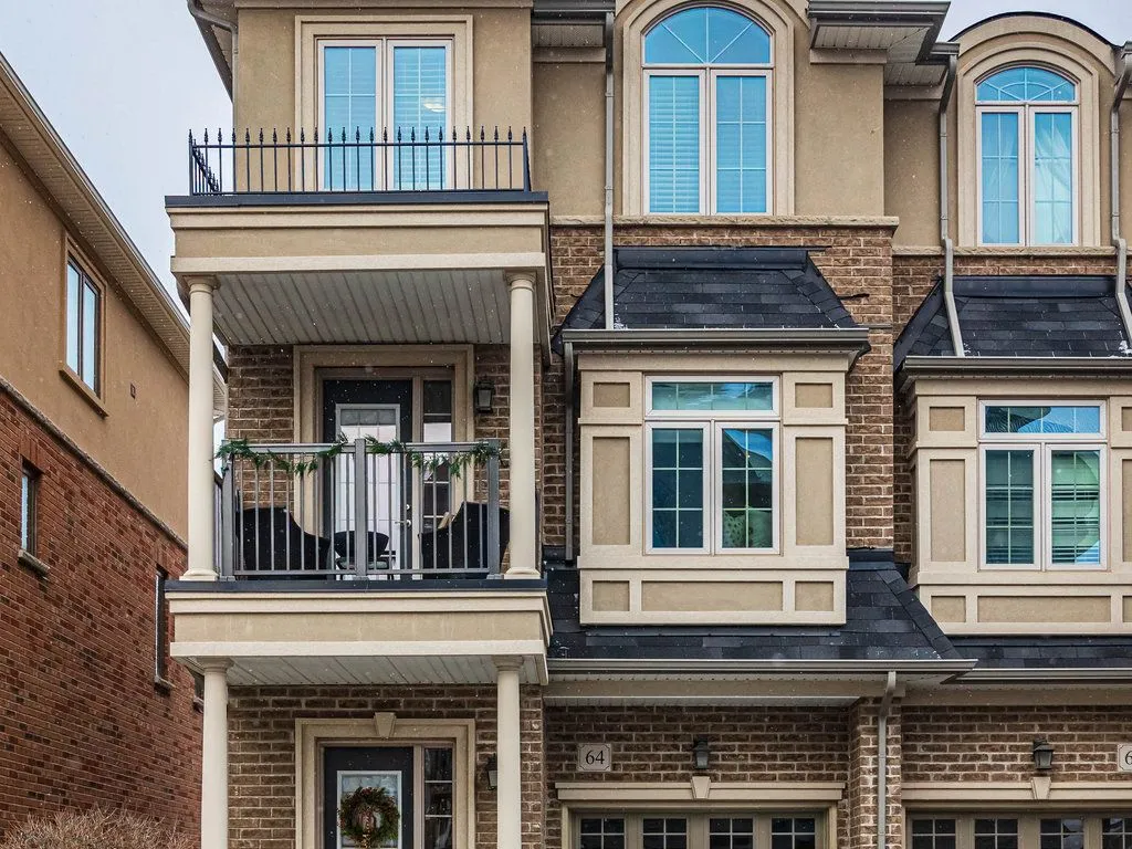 64 Borers Creek Circ, Hamilton, ON L8B 1W3