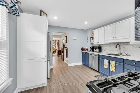 214 East Ave, Hamilton, ON L8L 5J3