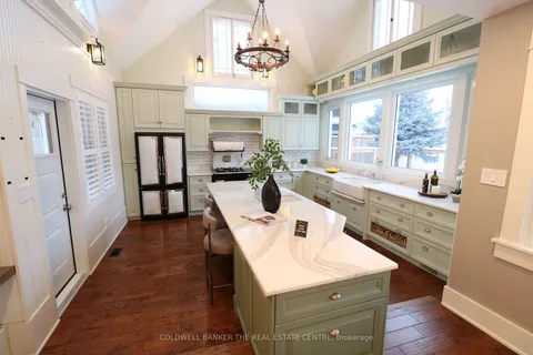 121 West St, West Lincoln, ON L0R 2A0