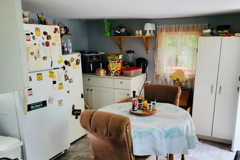 25 Edward St, Brockville, ON K6V 5K2