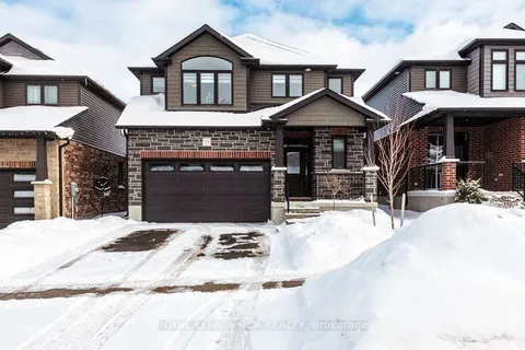 25 Tindall Cres, East Luther Grand Valley, ON L9W 7R9