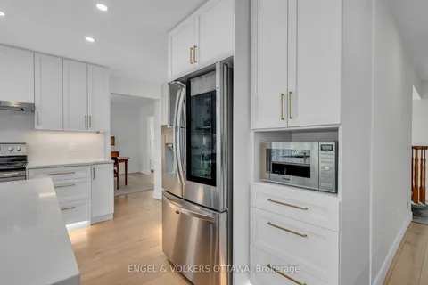 68 Fardon Way, Hunt Club - South Keys and Area, ON K1G 4N7