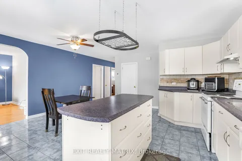 1052 Notre Dame St, Russell, ON K0A 1W1