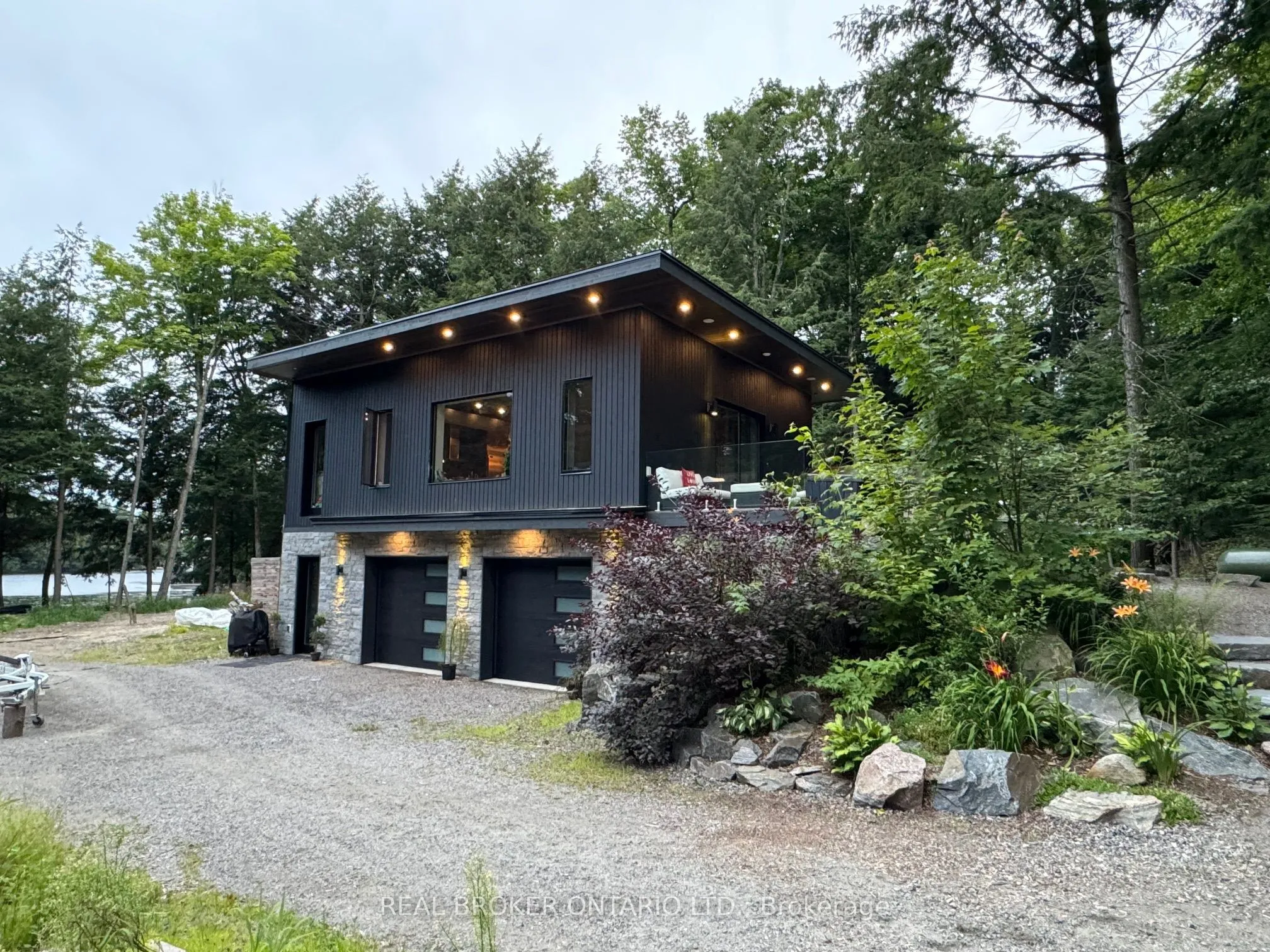 1039 Viewpoint Trail, Bracebridge, ON P1P 1L1