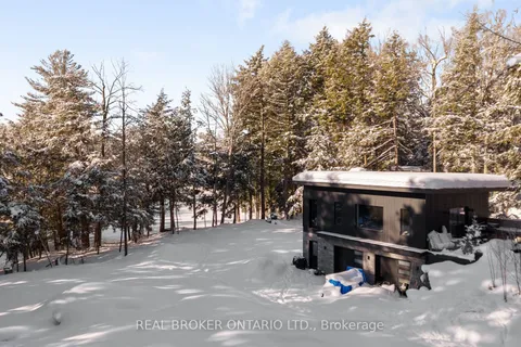 1039 Viewpoint Trail, Bracebridge, ON P1P 1L1