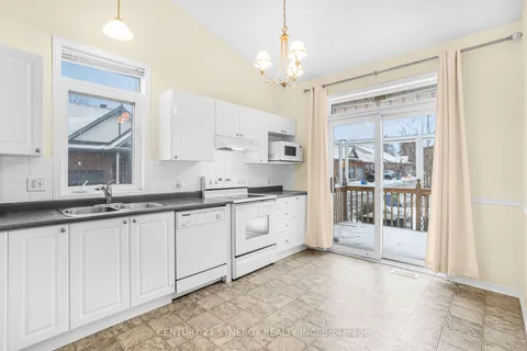 25 Briardale Cres, Cityview - Parkwoods Hills - Rideau Shore, ON K2E 1C3