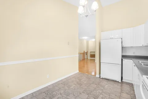 25 Briardale Cres, Cityview - Parkwoods Hills - Rideau Shore, ON K2E 1C3