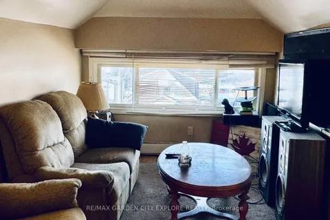 6296 Orchard Avenue, Niagara Falls, ON L2G 4H1
