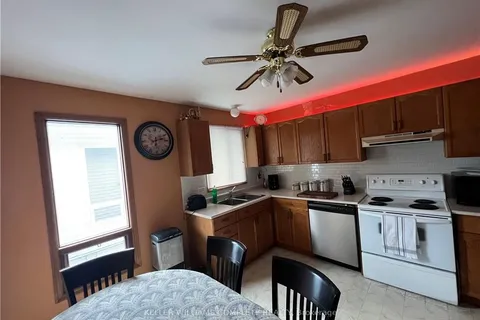 17 A WATKINS Street, St. Catharines, ON L2M 1N3