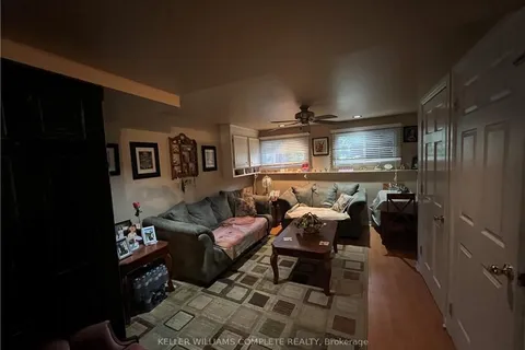 17 A WATKINS Street, St. Catharines, ON L2M 1N3