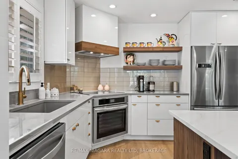 14 Lucia Crt, Niagara-on-the-Lake, ON L0S 1J0