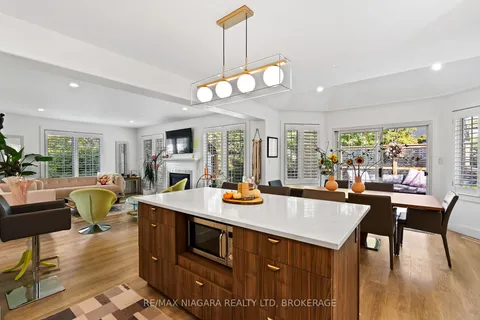 14 Lucia Crt, Niagara-on-the-Lake, ON L0S 1J0