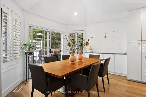 14 Lucia Crt, Niagara-on-the-Lake, ON L0S 1J0