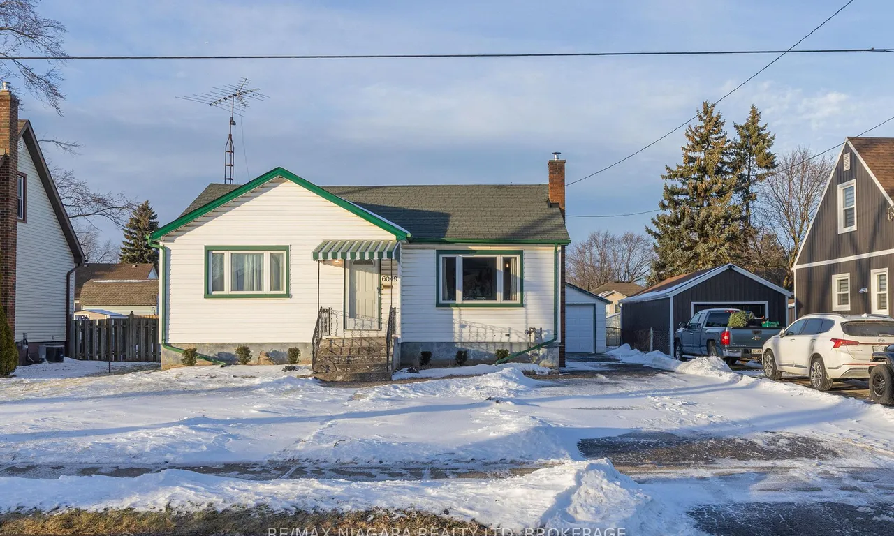 6049 Harold St, Niagara Falls, ON L2J 1M4