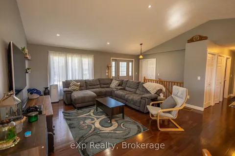 207 Alma St, Arran-Elderslie, ON N0G 2N0