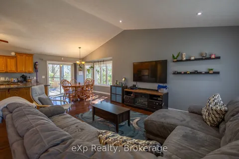 207 Alma St, Arran-Elderslie, ON N0G 2N0