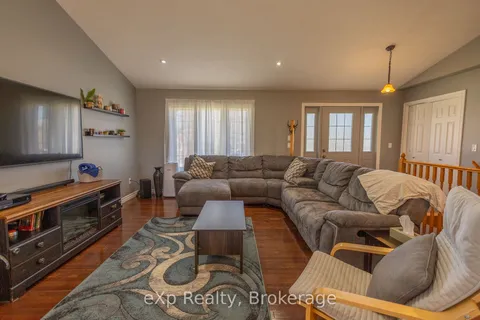 207 Alma St, Arran-Elderslie, ON N0G 2N0