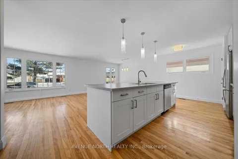 2226 Tawney Rd, Elmvale Acres and Area, ON K1G 1C6