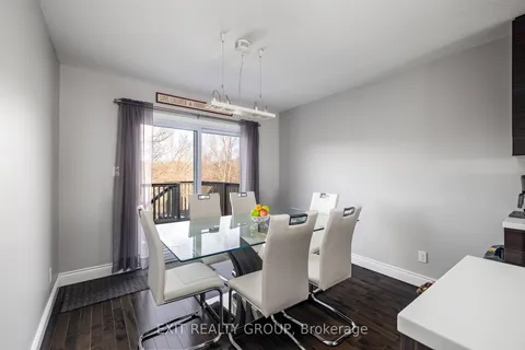 195 Nicholas St, Quinte West, ON K8V 6E8