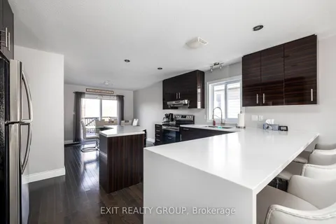 195 Nicholas St, Quinte West, ON K8V 6E8