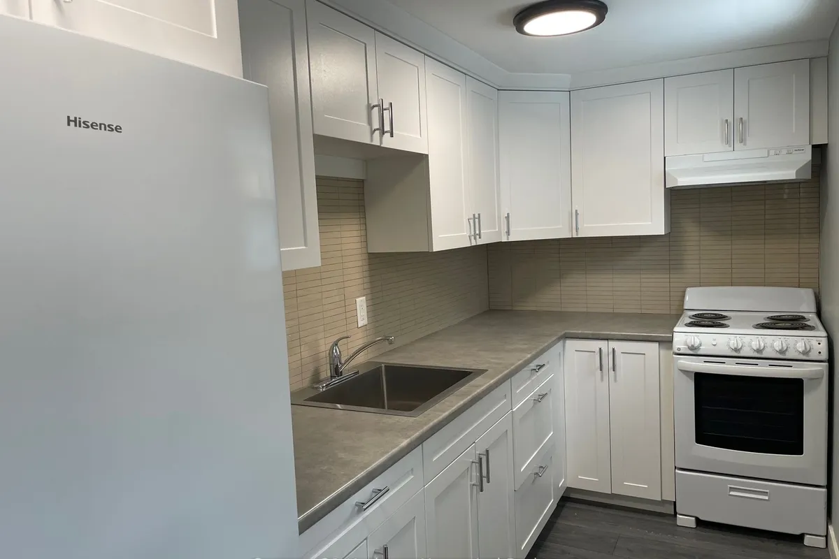 2 ELGIN Street, ON N0J 1P0