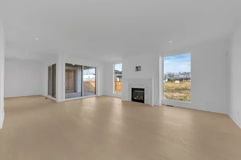 4557 Valerio Crescent, LaSalle, ON N9H 0N2