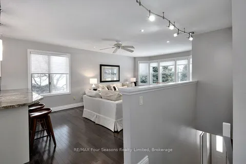 104 LAURIE'S Court, Blue Mountains, ON L9Y 0L4