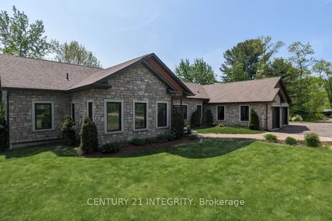 6 Cofell Avenue, Sables-Spanish Rivers, ON P0P 1P0