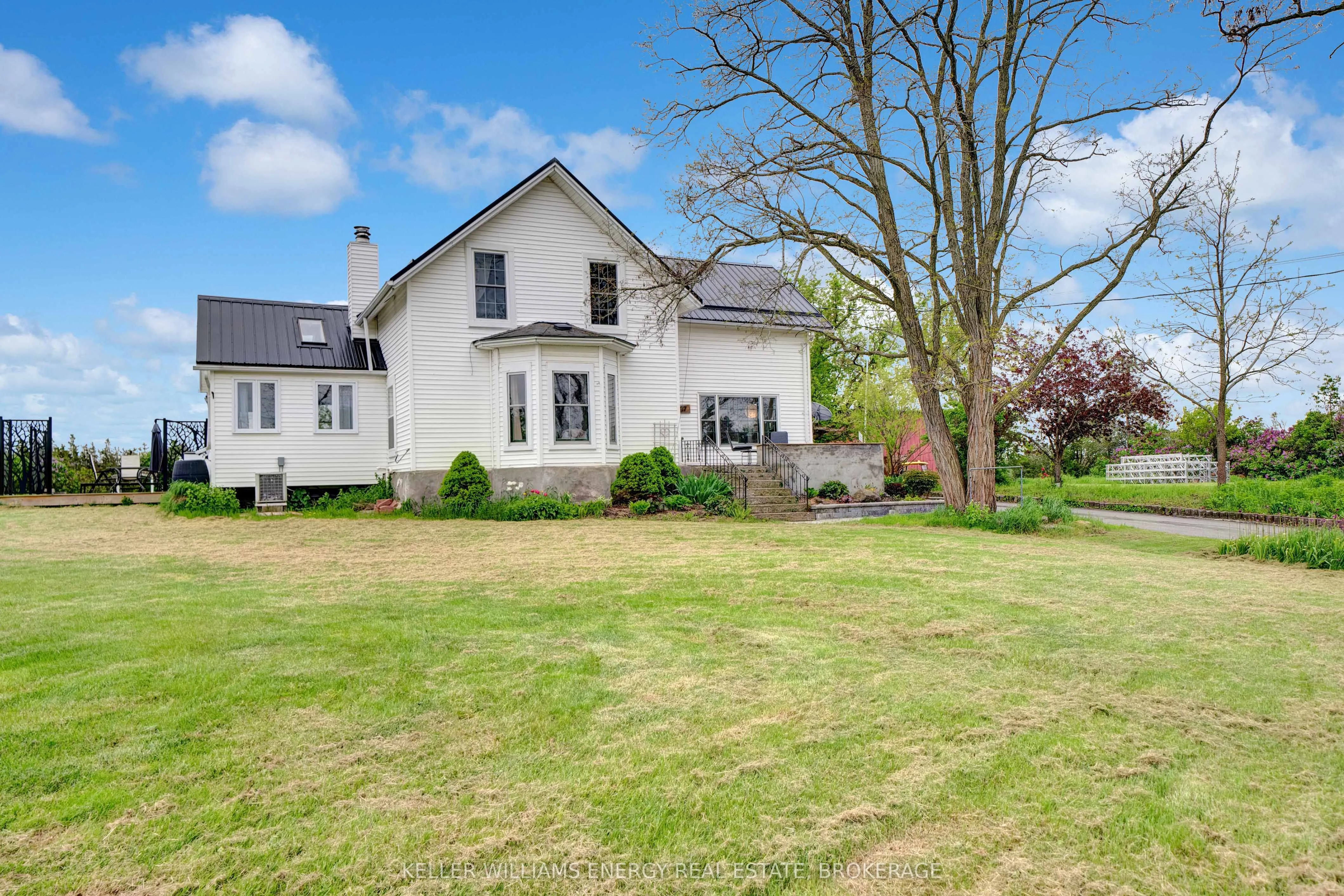 1727 County 14 Road, Prince Edward County, ON K0K 1A0