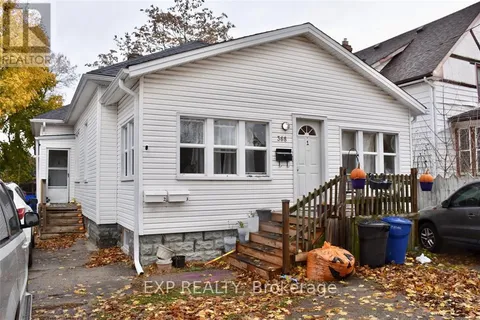 368 Maxwell St, Sarnia, ON N7T 5E2