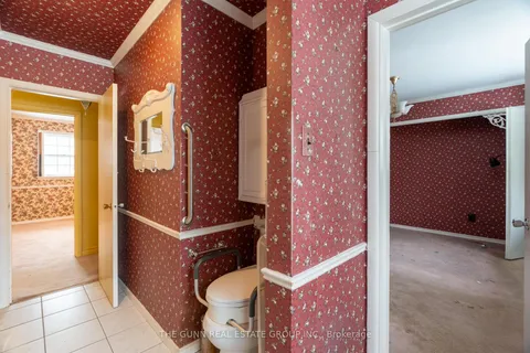 561 Middlewoods Dr, London, ON N6G 1W5