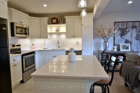 44 Charter Creek Crt, St. Thomas, ON N5R 0L3