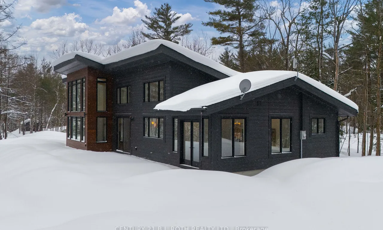 1532 Southwood Rd, Gravenhurst, ON P0E 1G0