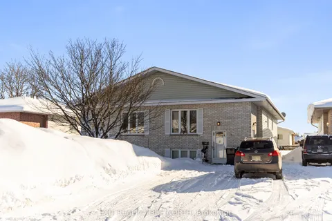 22-24 Central Creek Drive, Sault Ste Marie, ON P6C 6H3